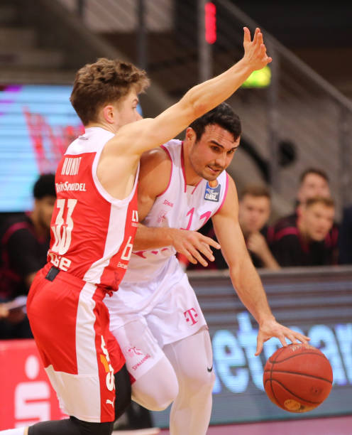 继续以不屈 继续以不屈