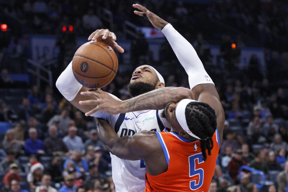 浓眉在内线 浓眉在内线